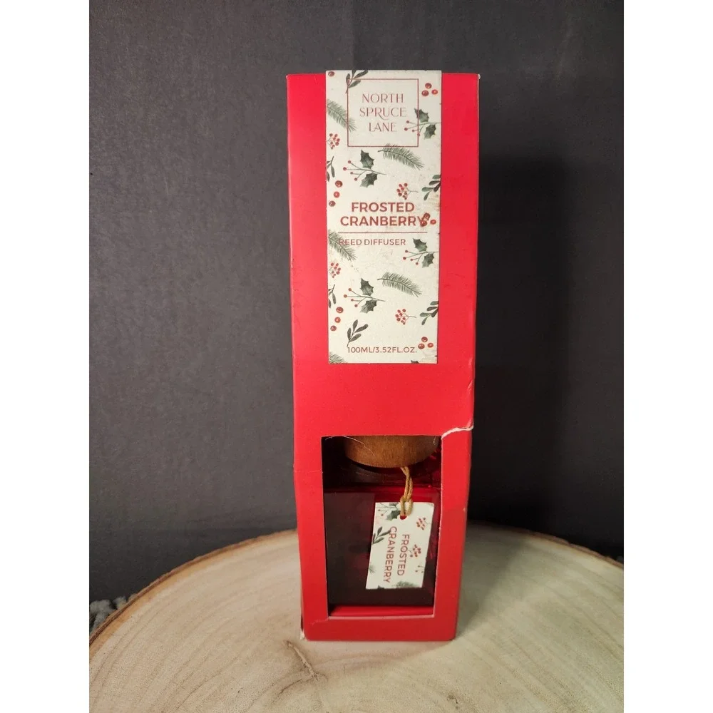 NORTH SPRUCE LANE~FROSTED CRANBERRY~Reed‎ Diffuser 3.52 fl oz NEW